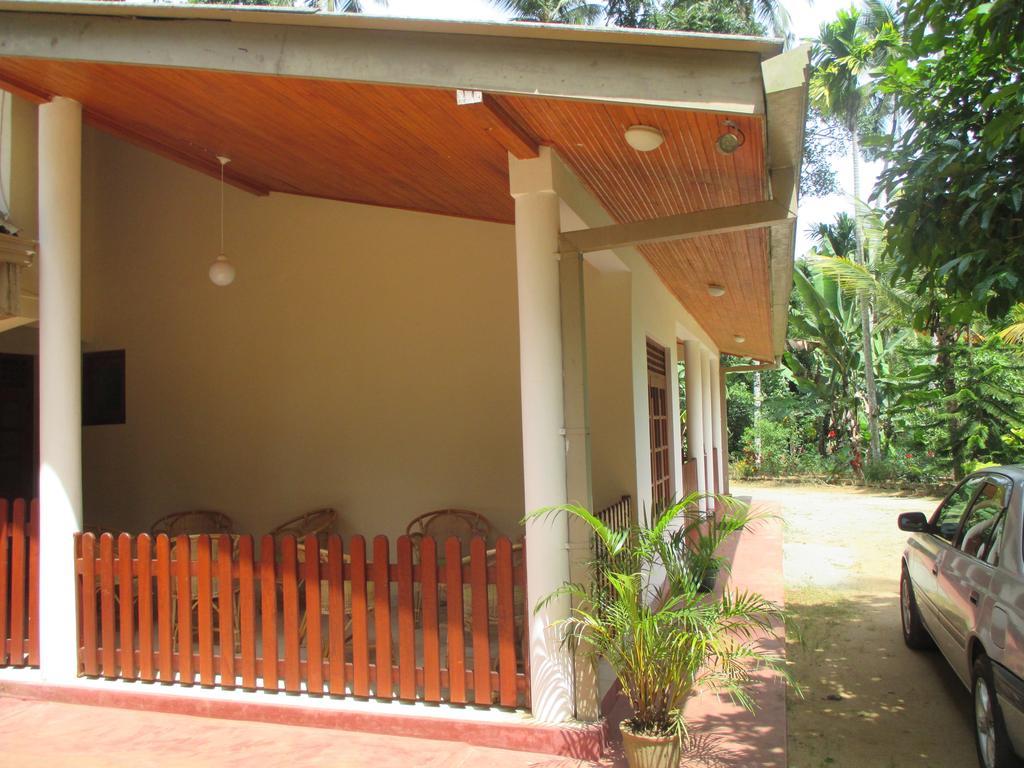 Alfred Colonial Bungalow & Spice Garden Kobbekaduwa Quarto foto